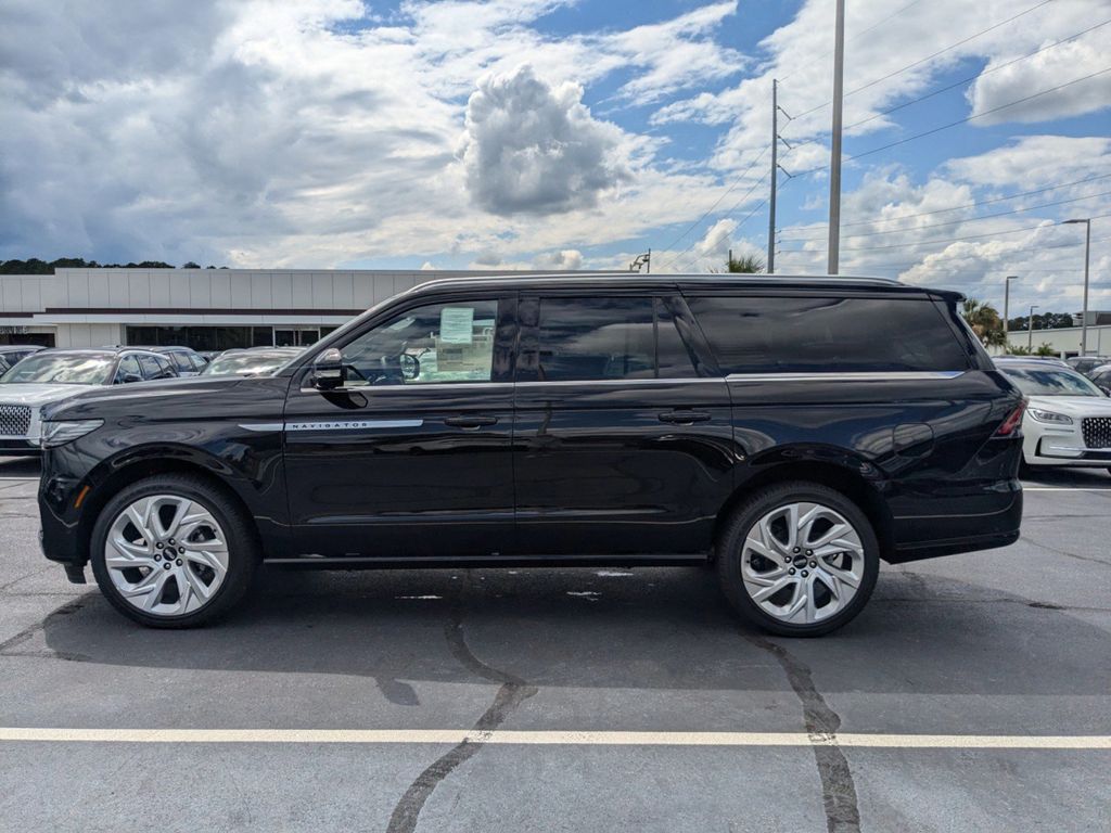 2025 Lincoln Navigator L Reserve