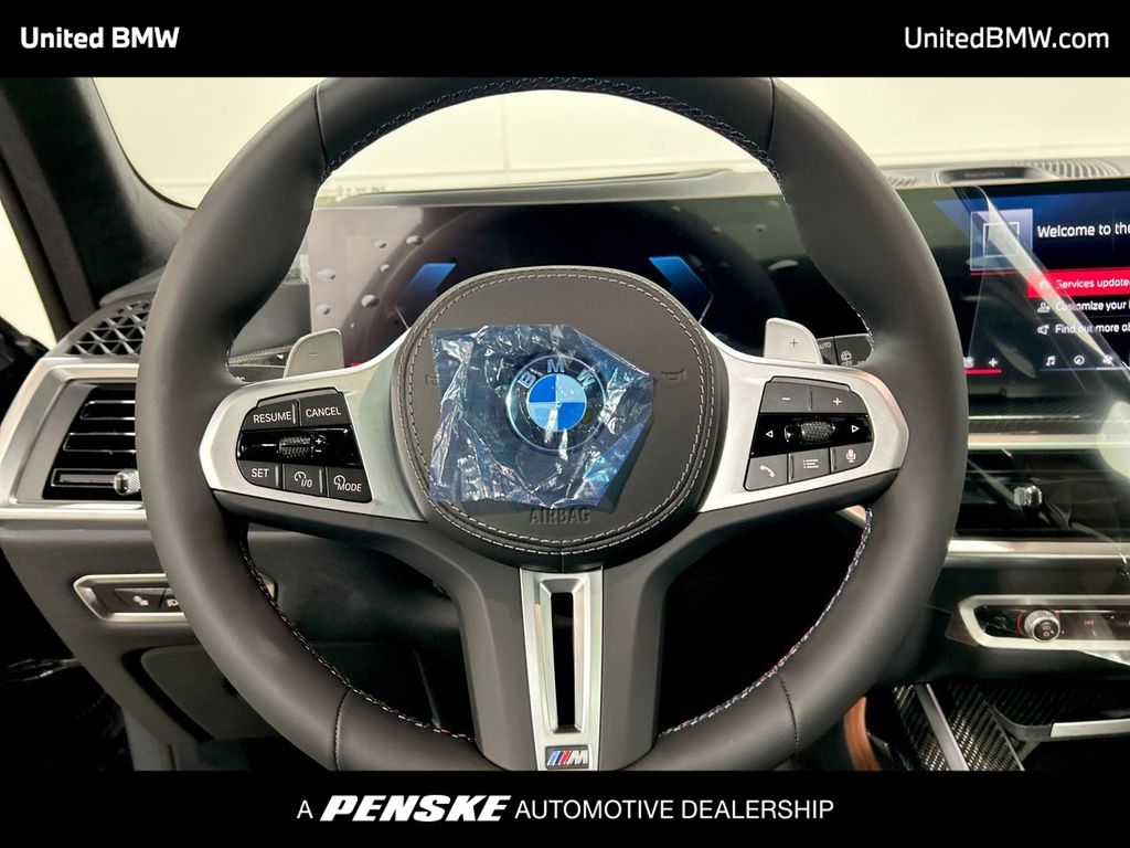 2026 BMW X7 M60i 14