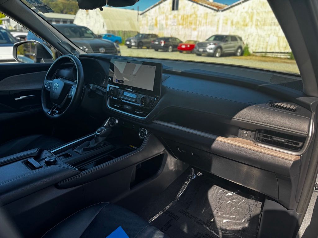 Used 2024 Toyota Grand Highlander SUV
