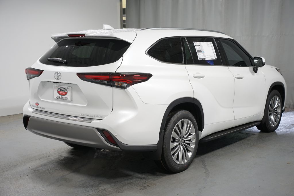 Thumbnail: 2026 Toyota Highlander - 9