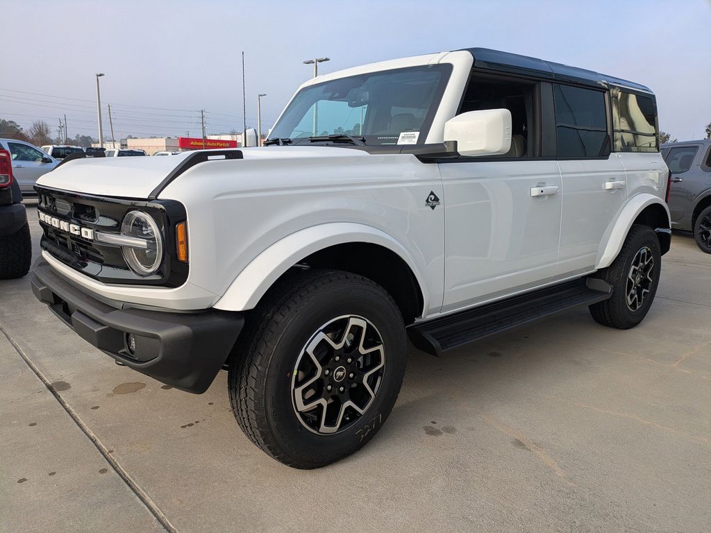 2025 Ford Bronco Outer Banks