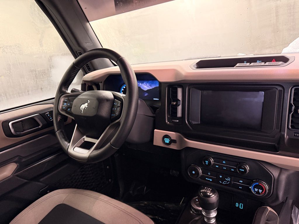 Thumbnail: 2022 Ford Bronco - 24