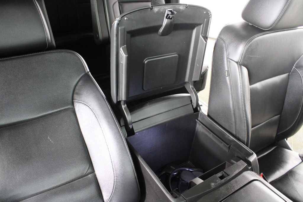 Used 2018 Chevrolet Suburban for sale in 