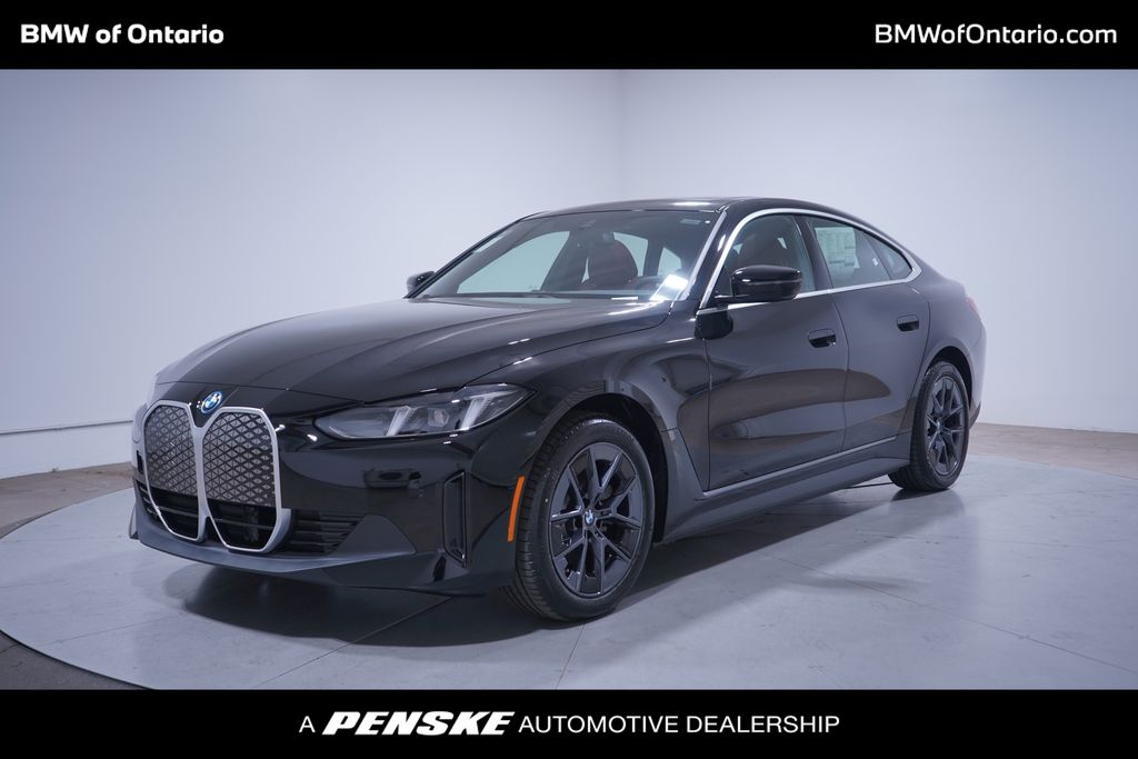 Thumbnail: 2025 BMW i4 - 1