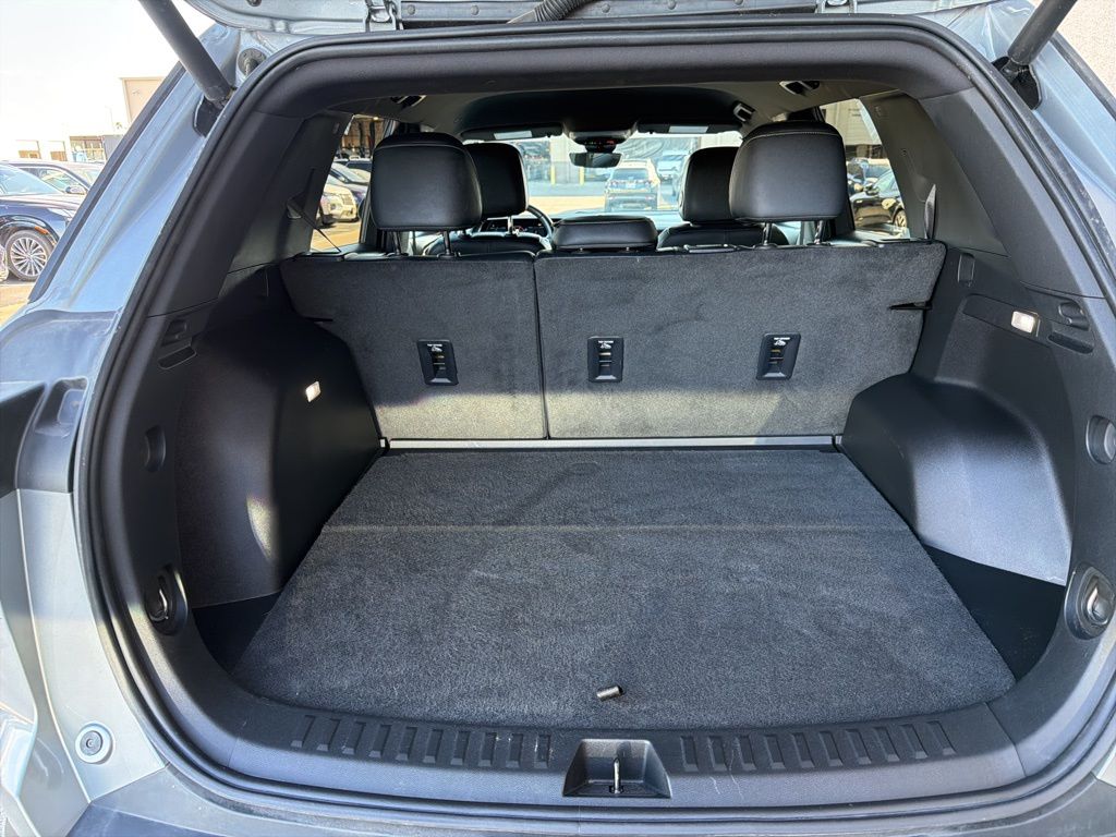 Thumbnail: 2025 Chevrolet Equinox - 10