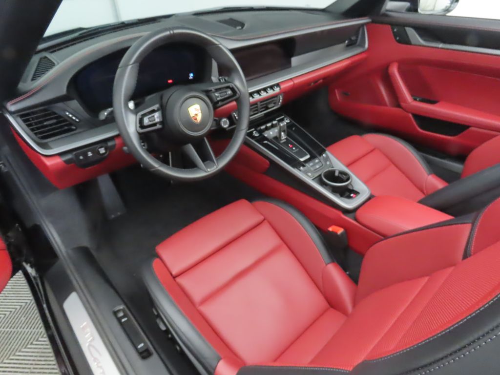 Thumbnail: 2025 Porsche 911 - 17