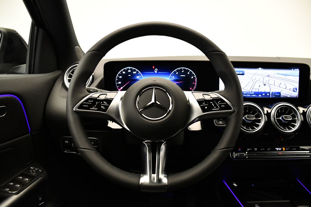 Thumbnail: 2025 Mercedes-Benz GLA - 21