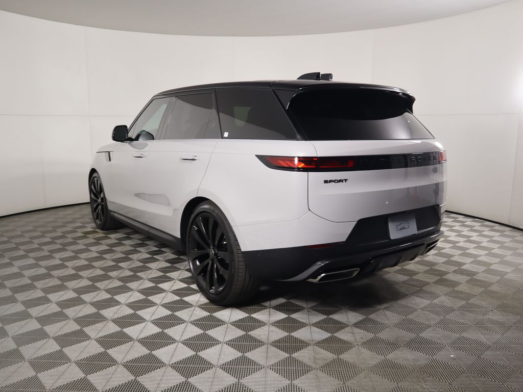 Thumbnail: 2025 Land Rover Range Rover Sport - 7
