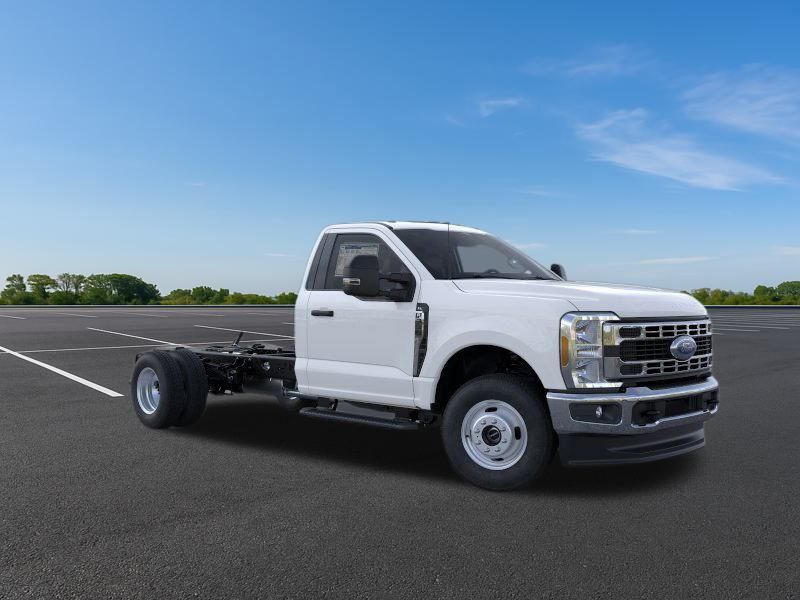 New 2025 Ford Super Duty F-350 Chassis Regular Cab (DRW) 169" Wheelbase XL