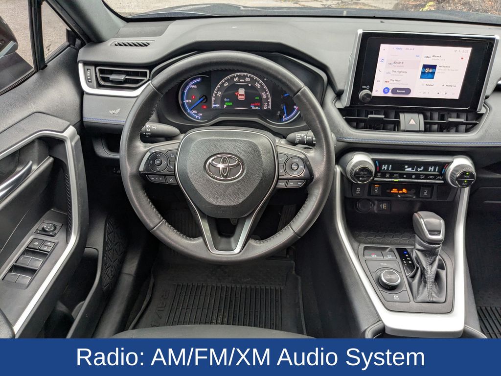 2023 Toyota RAV4 Hybrid SE