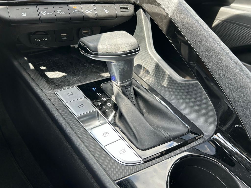 Thumbnail: 2021 Hyundai Elantra - 27