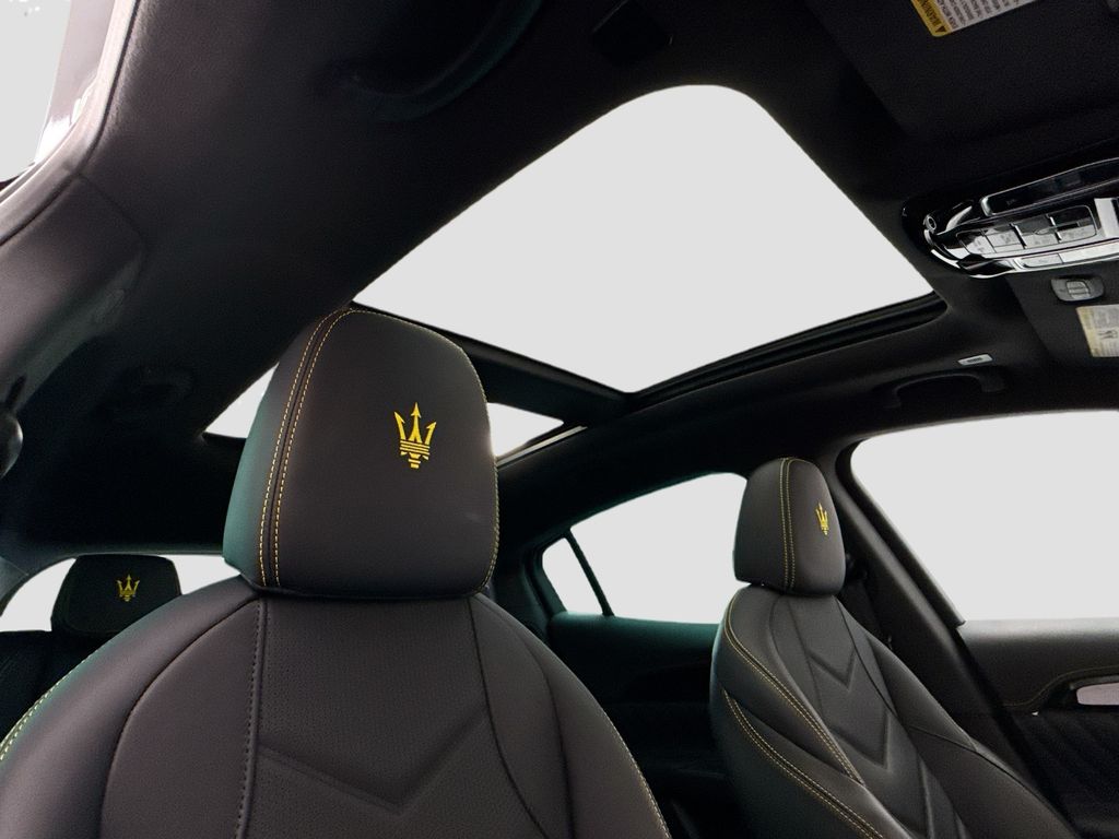 Thumbnail: 2023 Maserati Grecale - 17