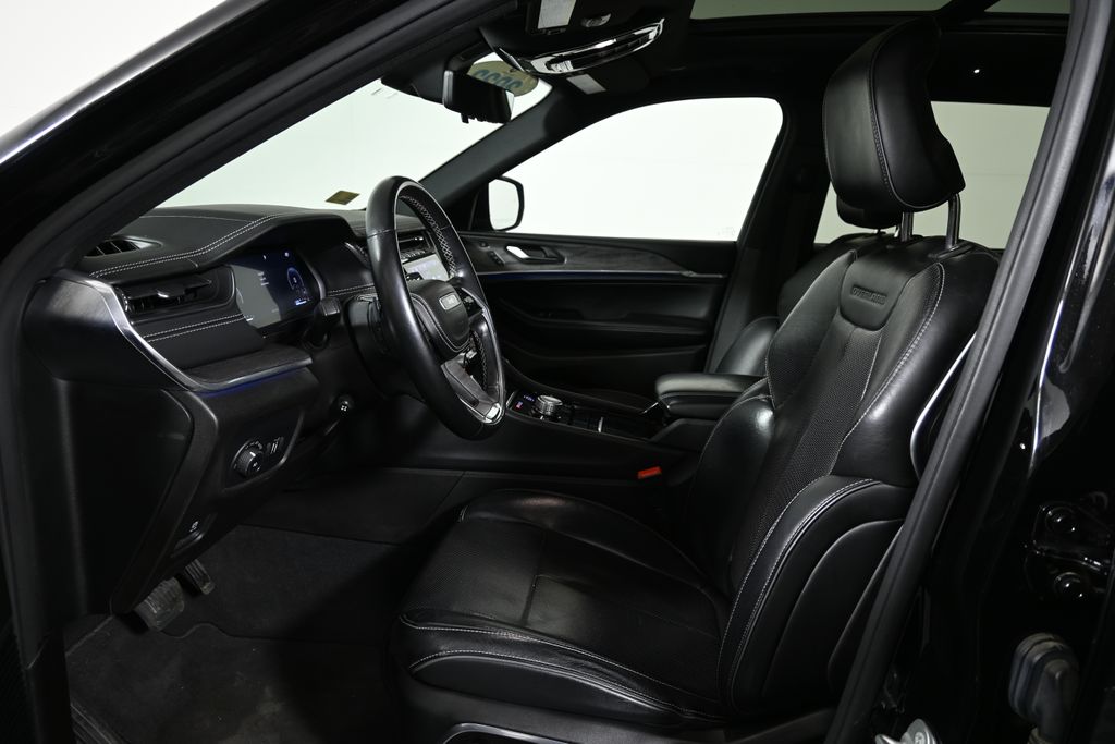 Thumbnail: 2022 Jeep Grand Cherokee L - 3