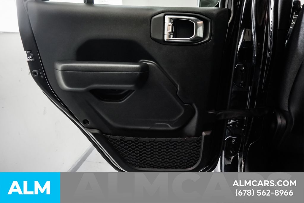 Used 2025 Black Jeep Rubicon image 43