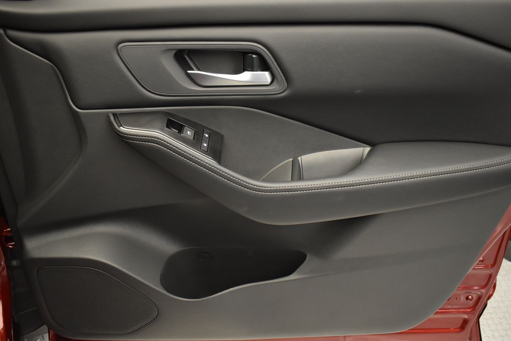 Thumbnail: 2026 Nissan Rogue - 22