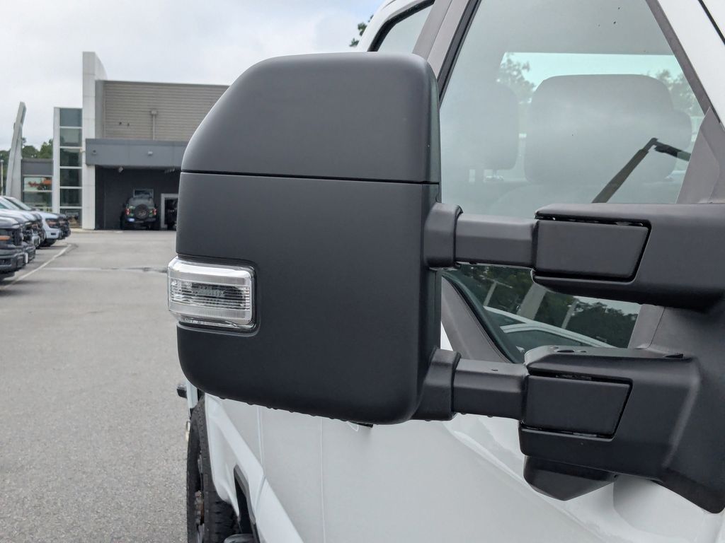 2025 Ford F-350 Super Duty XL