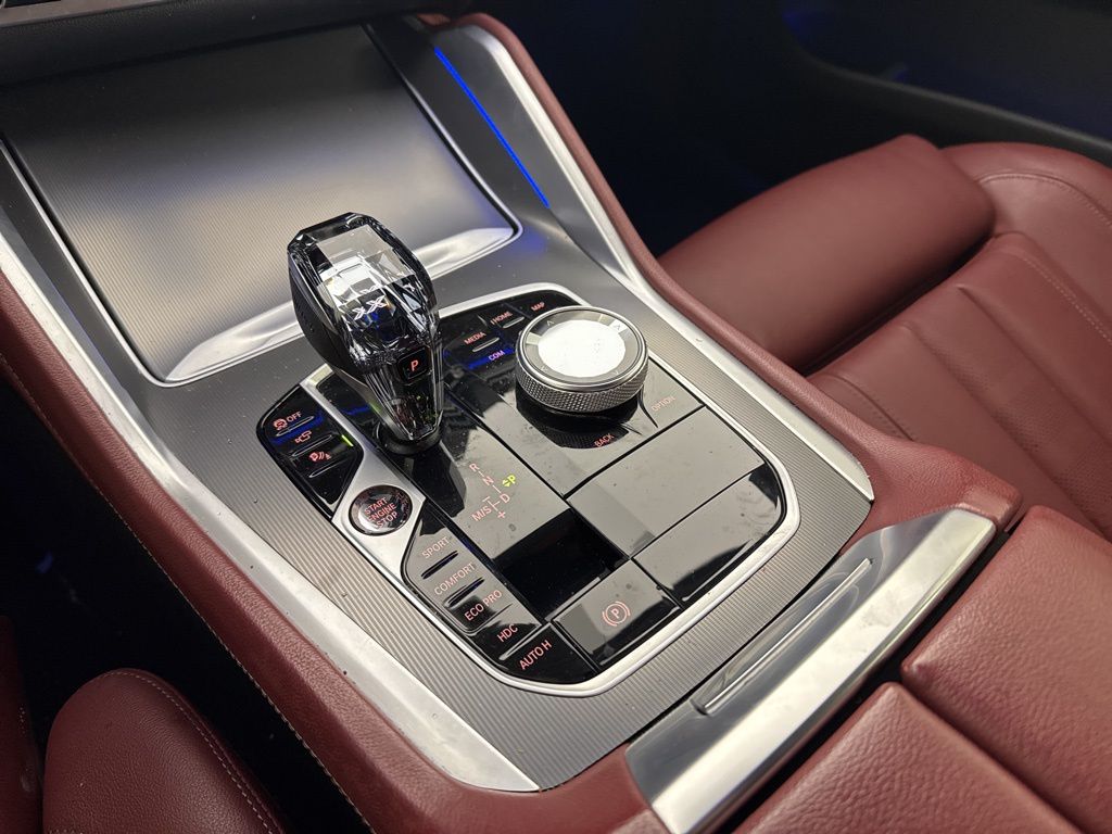 Thumbnail: 2022 BMW X6 - 21