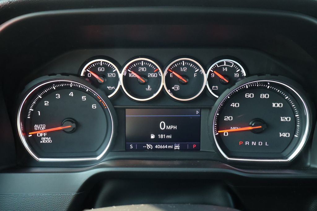 Thumbnail: 2021 Chevrolet Silverado 1500 - 19