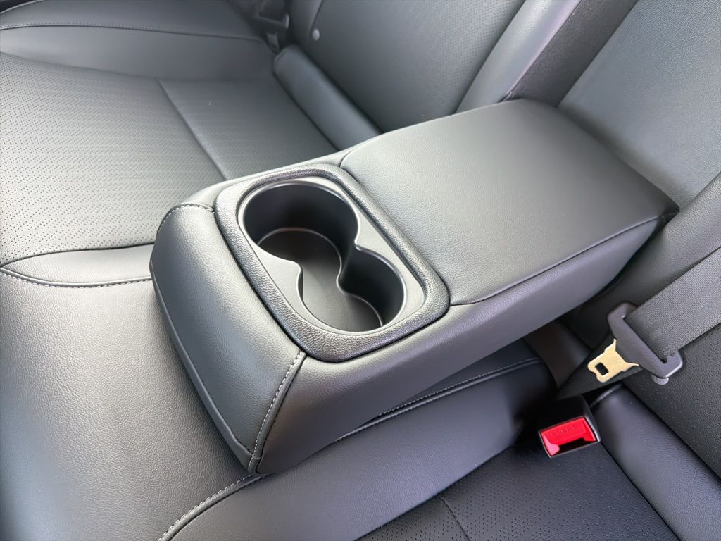 Thumbnail: 2023 Honda Civic - 18