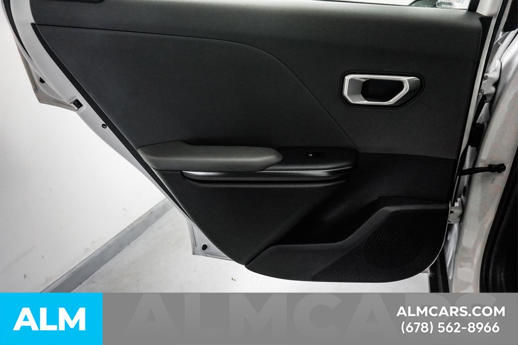 Used 2025 White Kia LXS image 48