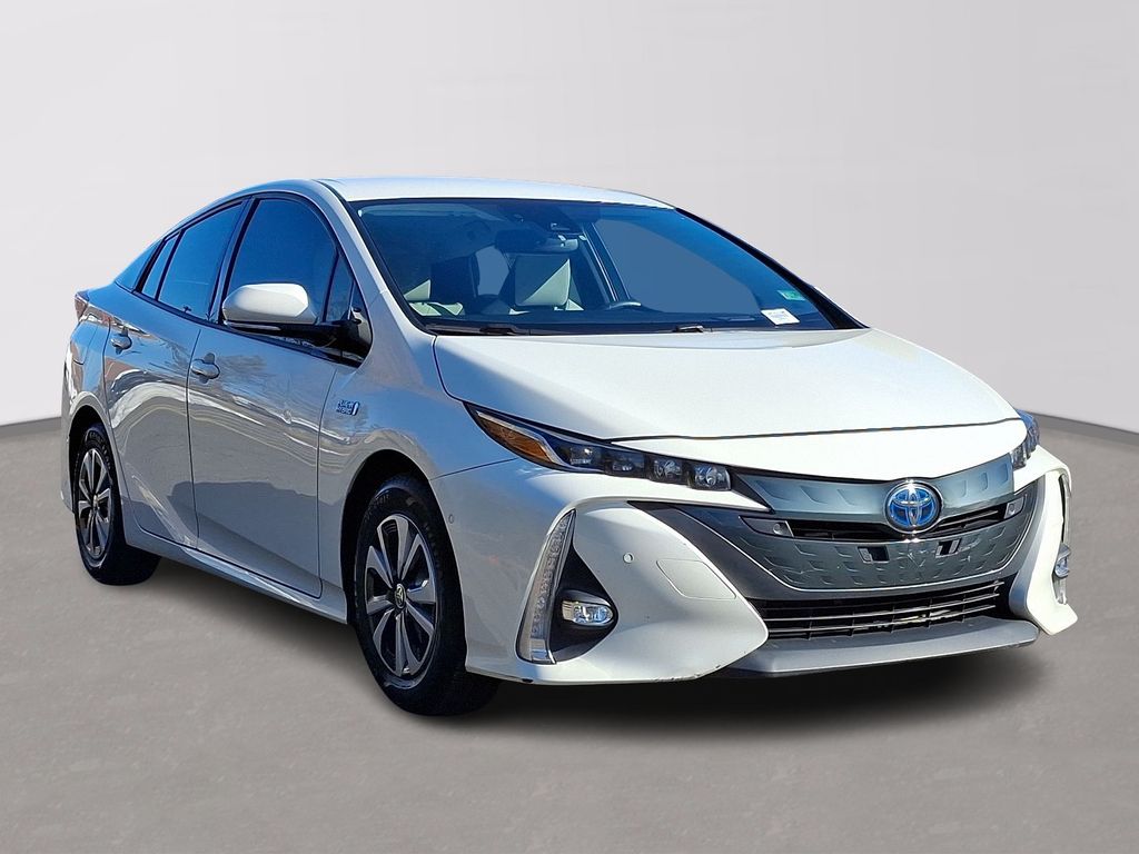 2017 Toyota Prius Prime Advanced 3