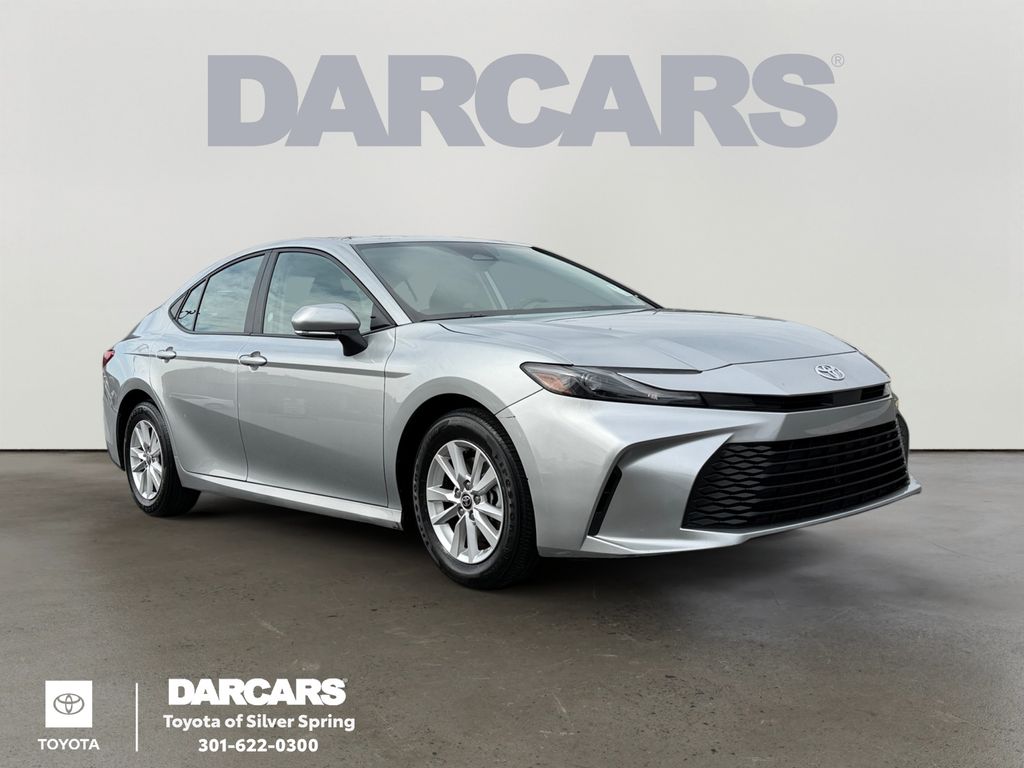 2025 Toyota Camry LE FWD
