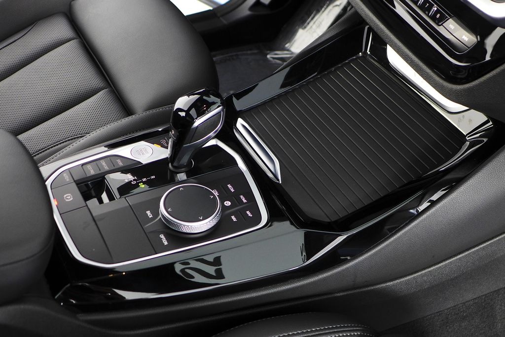 Thumbnail: 2022 BMW X3 - 15