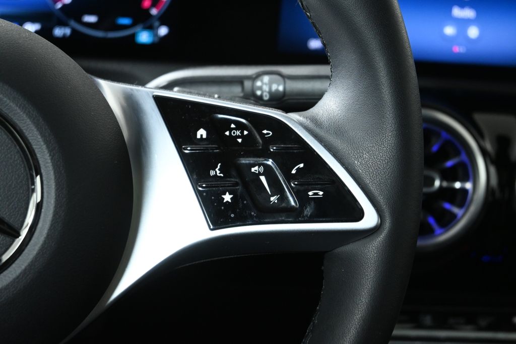 Thumbnail: 2025 Mercedes-Benz CLA - 17