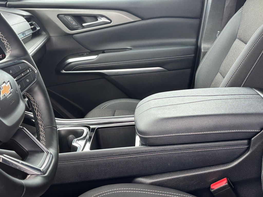 Used Car 2025 Chevrolet Traverse  Lt For Sale Under $35,000 In Austin, Texas