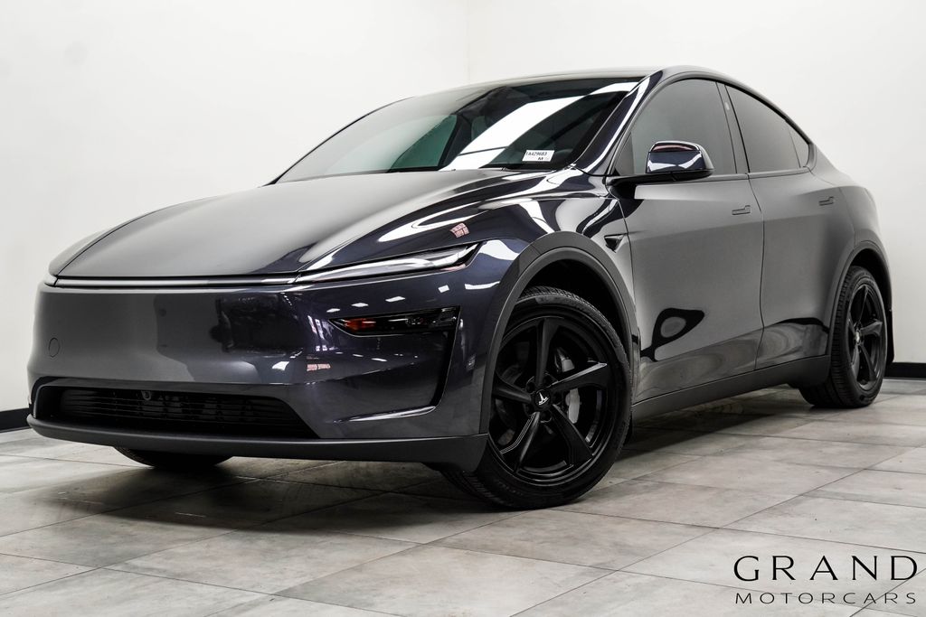 2026 Tesla Model Y Long Range RWD