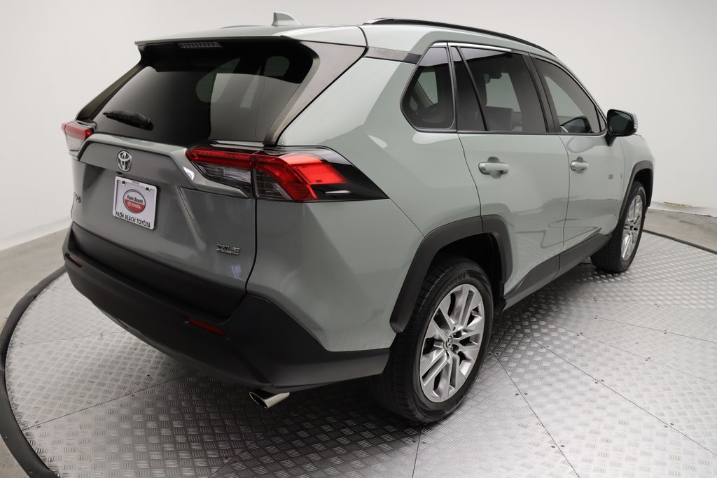 Thumbnail: 2023 Toyota RAV4 - 8