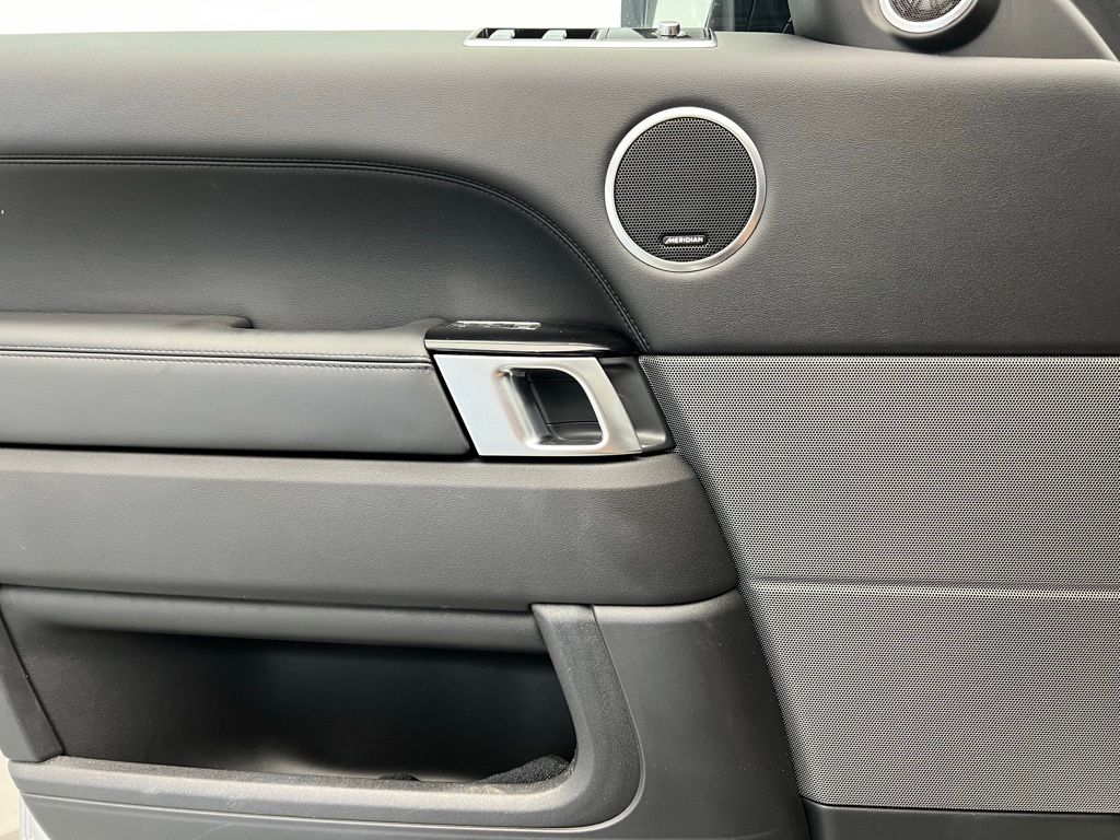 Thumbnail: 2019 Land Rover Range Rover Sport - 24