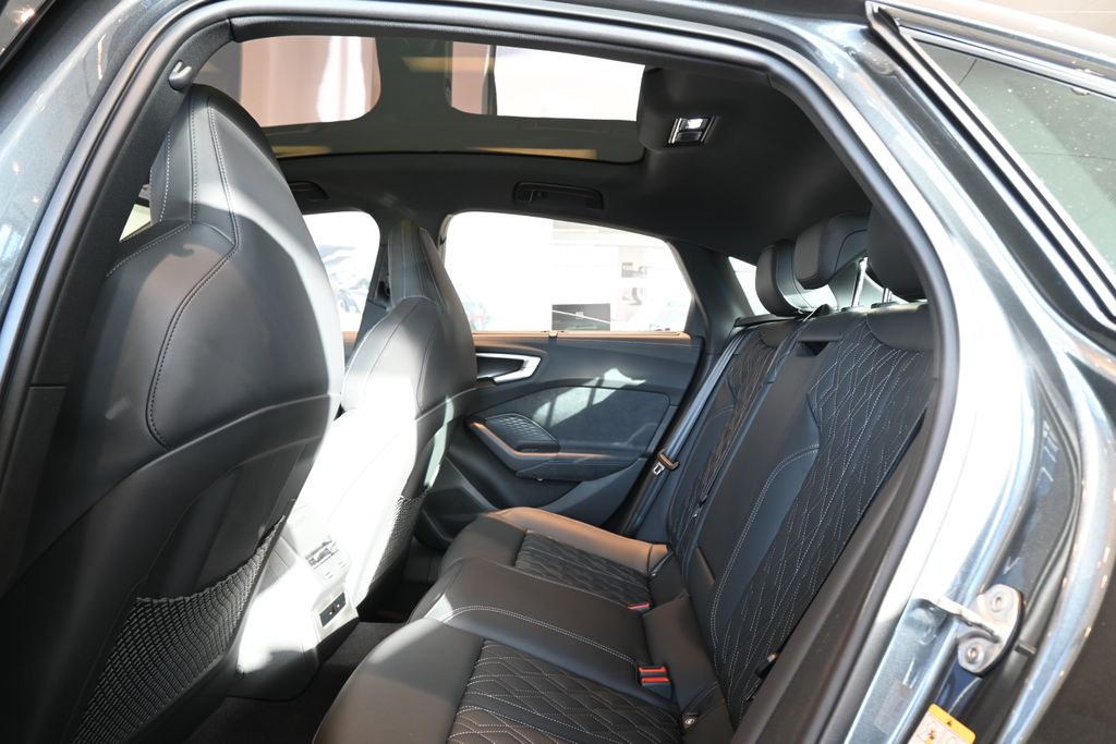 Thumbnail: 2025 Audi S5 - 25