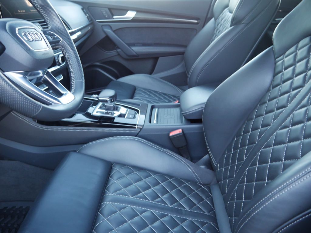 Thumbnail: 2023 Audi SQ5 - 20