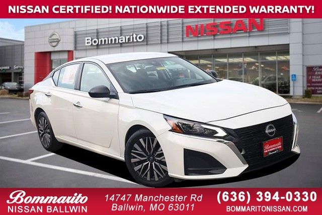 Glacier White 2025 Nissan Altima 2.5 SV FWD Sedan Front-Wheel Drive Continuously Variable Transmission