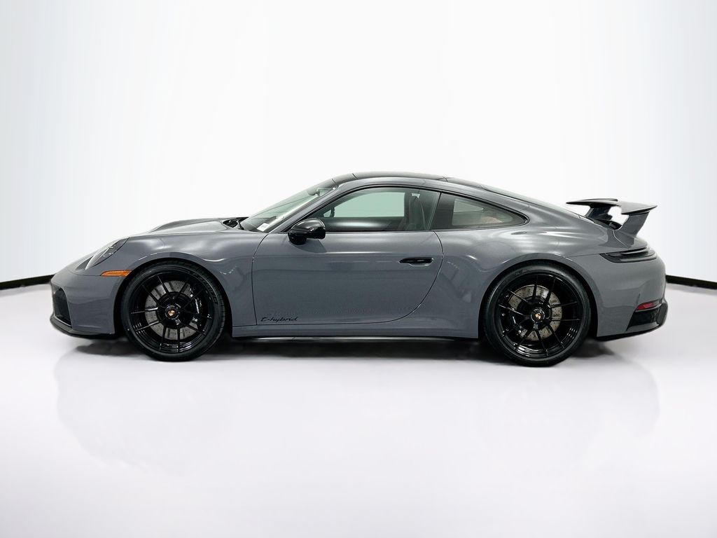 Thumbnail: 2026 Porsche 911 - 2