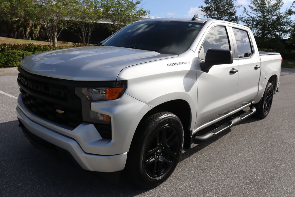 2022 Chevrolet Silverado 1500 Custom 2