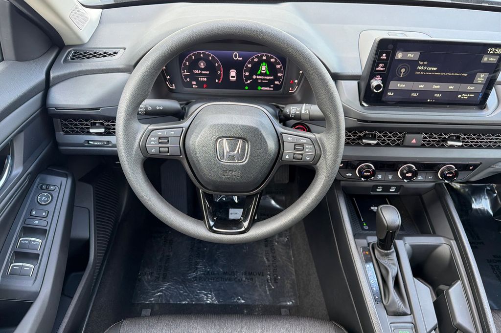 New 2026 Platinum White Pearl Honda SE image 16