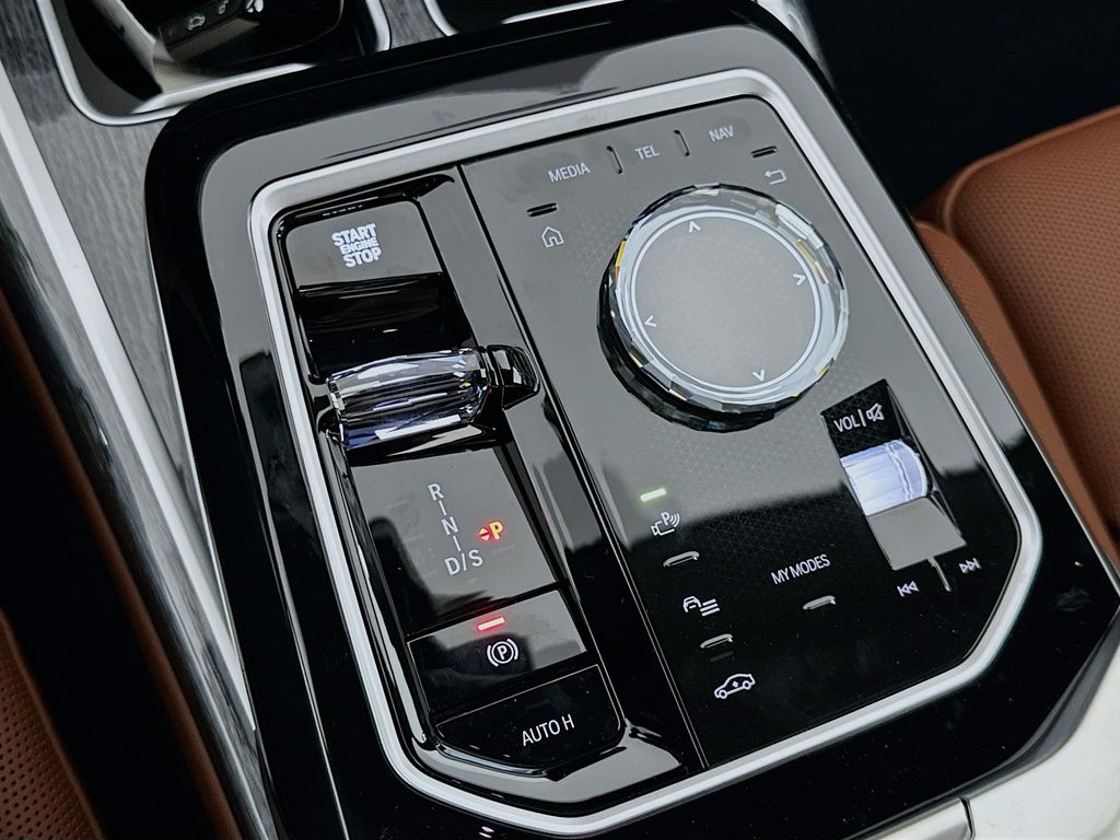 Thumbnail: 2025 BMW 7 Series - 15