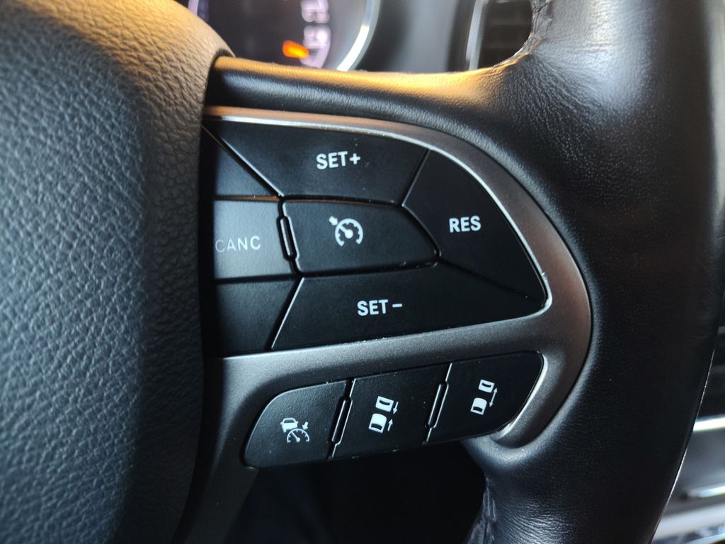 Used Car 2021 Jeep Grand Cherokee  80th Anniversary Edition For Sale Under $25,000 In Austin, Texas