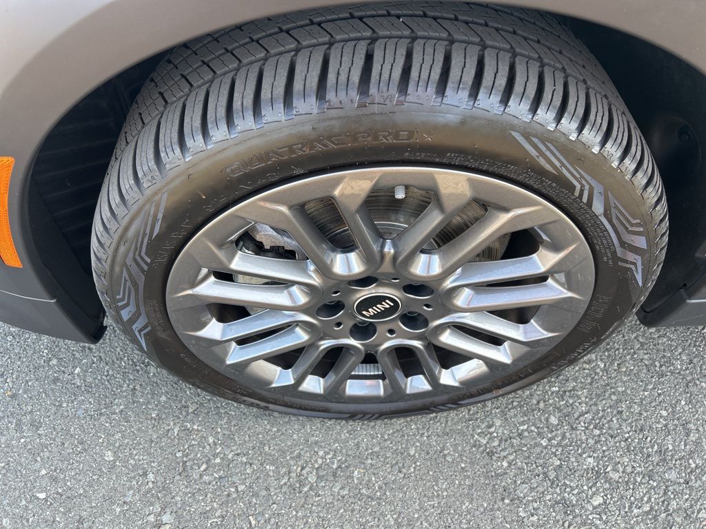 Thumbnail: 2025 MINI Cooper - 9