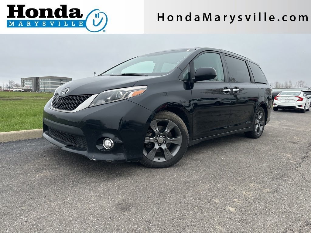 Midnight Black Metallic 2016 Toyota Sienna SE 8-Passenger Minivan Front-Wheel Drive 6-Speed Automatic Overdrive