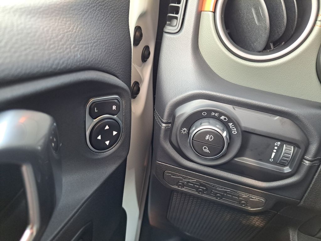 New Car 2025 Jeep Gladiator  Mojave For Sale In Austin, Texas