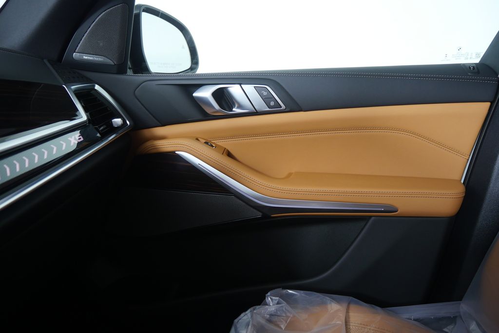 Thumbnail: 2026 BMW X5 - 24