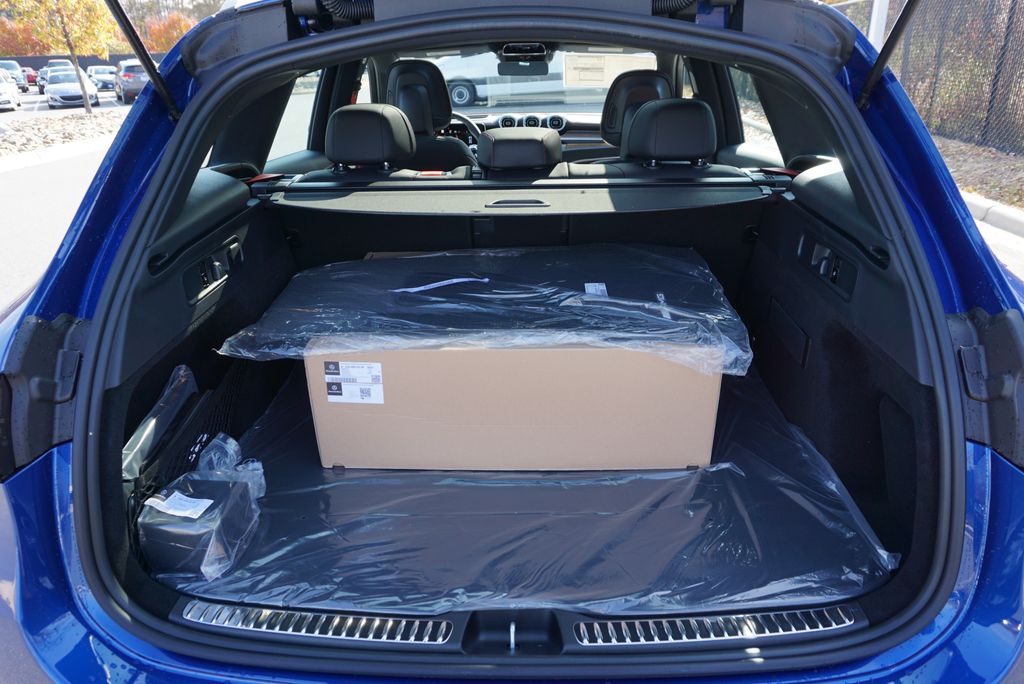 Thumbnail: 2026 Mercedes-Benz GLC - 18