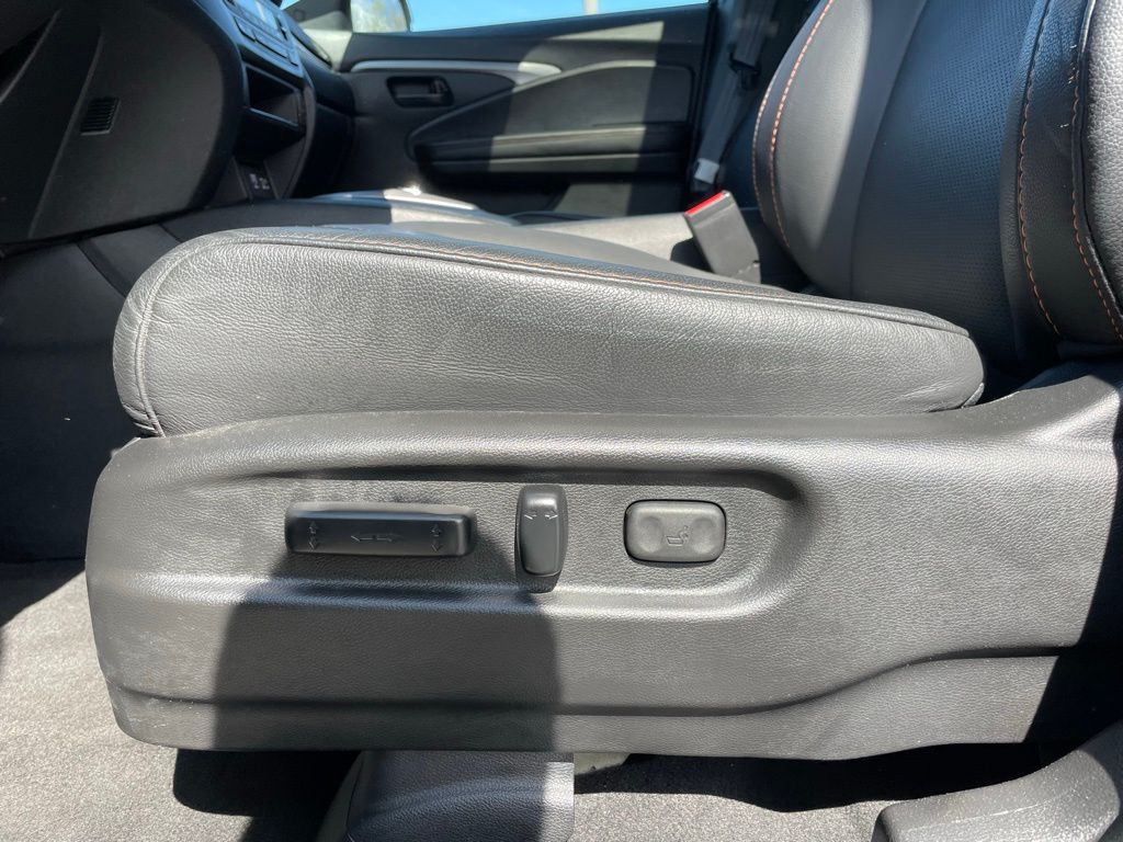 Thumbnail: 2023 Honda Passport - 25