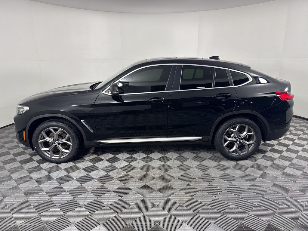 Thumbnail: 2024 BMW X4 - 8
