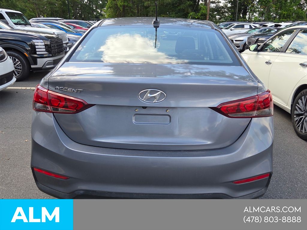 Used 2018 Gray Hyundai SEL image 5