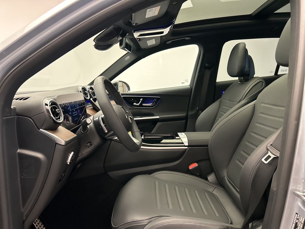 Thumbnail: 2026 Mercedes-Benz GLC - 12