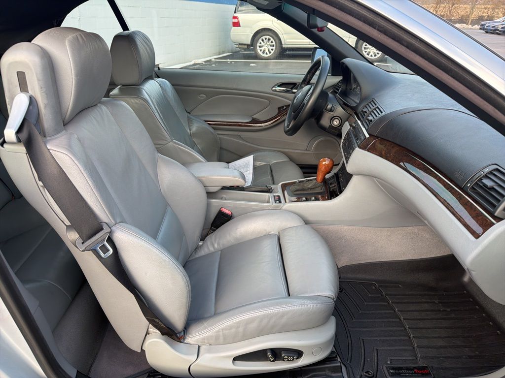 Thumbnail: 2001 BMW 3 Series - 17